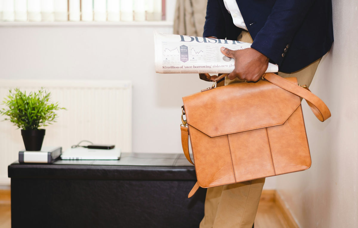Commute Leather Messenger — view 3